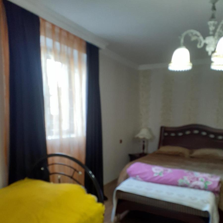 Boutique Hotel Pʼotʼi Bagian luar foto