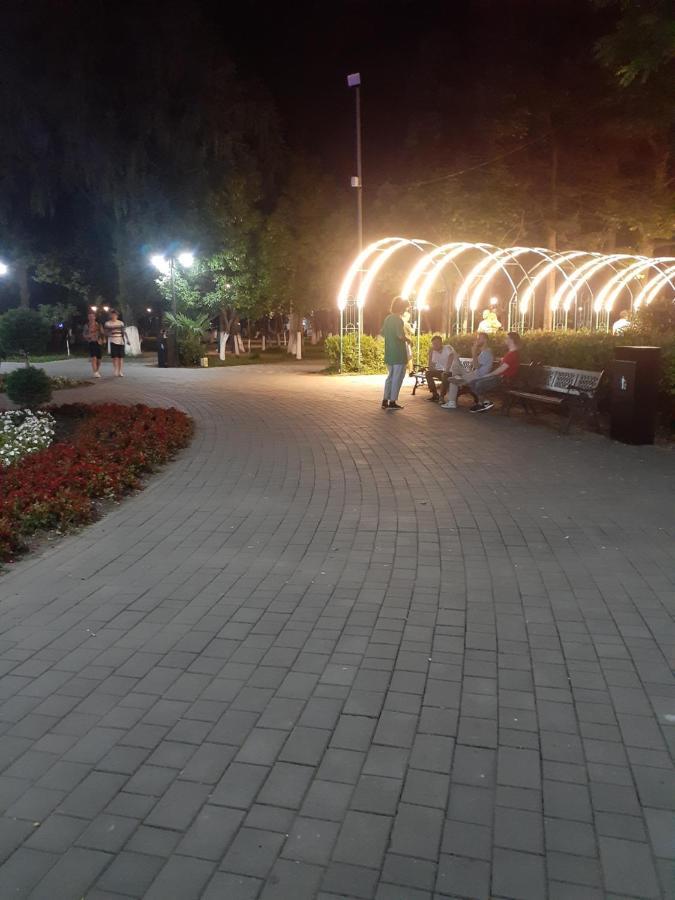 Boutique Hotel Pʼotʼi Bagian luar foto